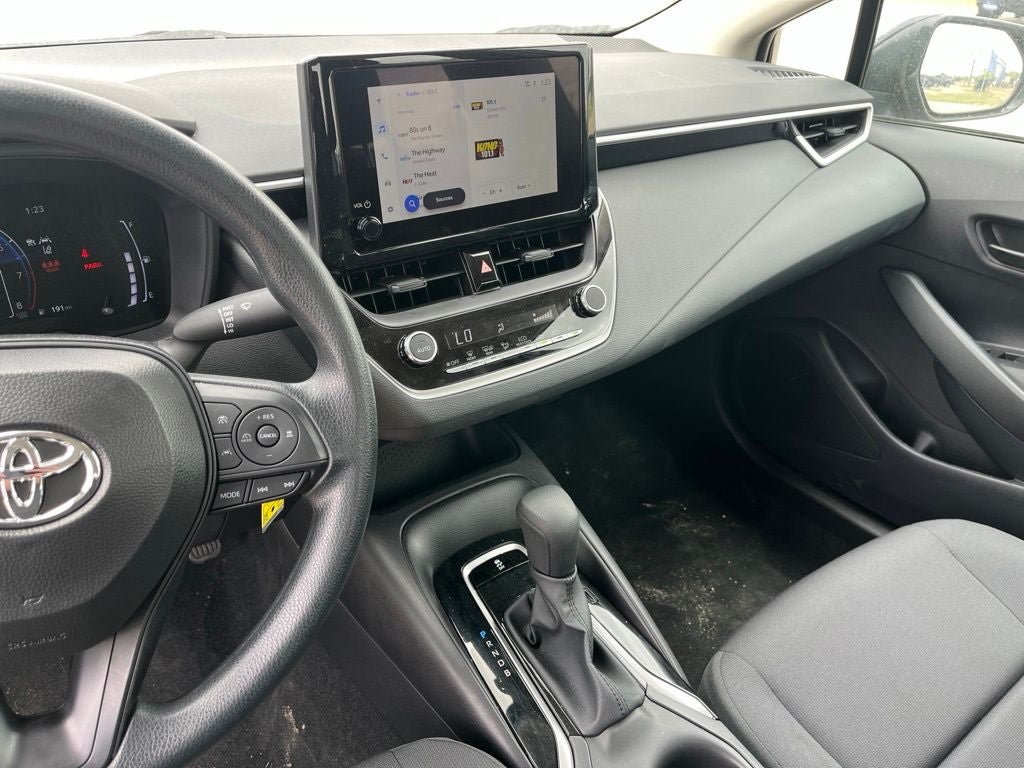 Used 2026 Toyota Corolla LE FWD image 18