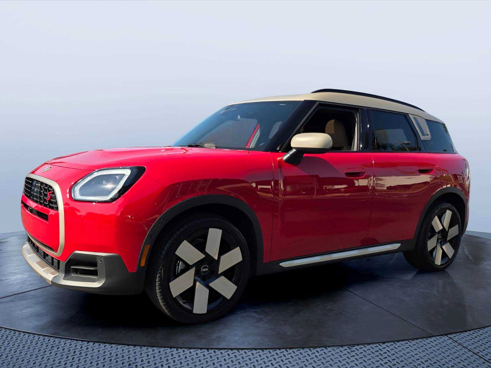 Certified 2025 MINI Cooper Countryman S w/ Comfort Package Max AWD/4WD image 2