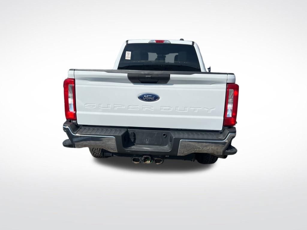 Used 2024 Ford F250 XLT image 11