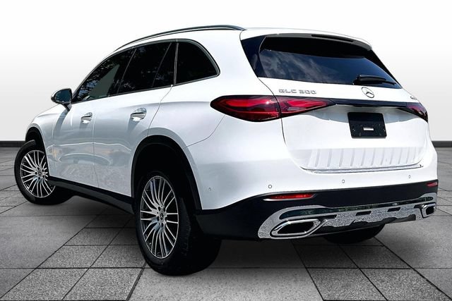 Certified 2026 Mercedes-Benz GLC 300 4MATIC image 4