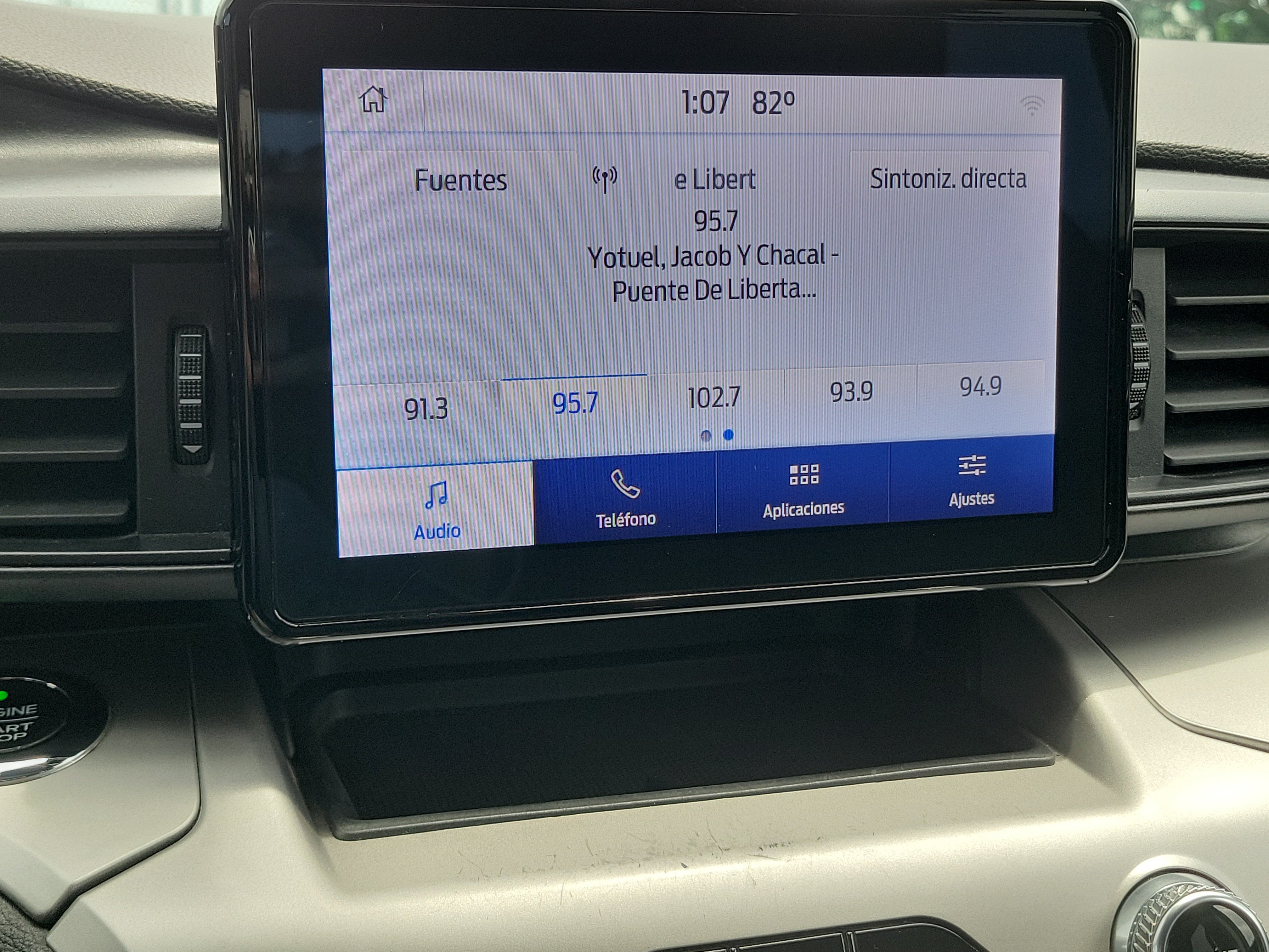 Used 2020 Ford Explorer XLT RWD image 23