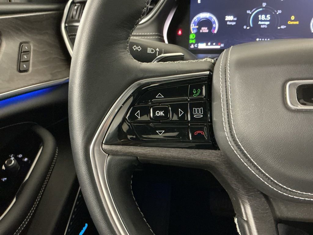 Used 2022 Jeep Grand Cherokee Overland image 15