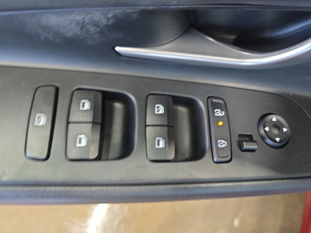 Certified 2024 Hyundai Elantra SEL w/ Convenience Package FWD image 27