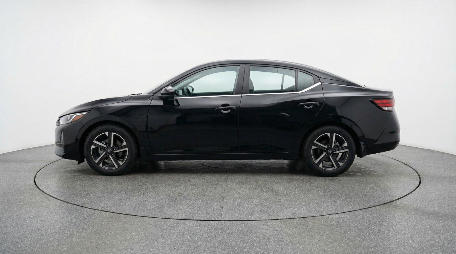 Used 2025 Nissan Sentra SV FWD image 5