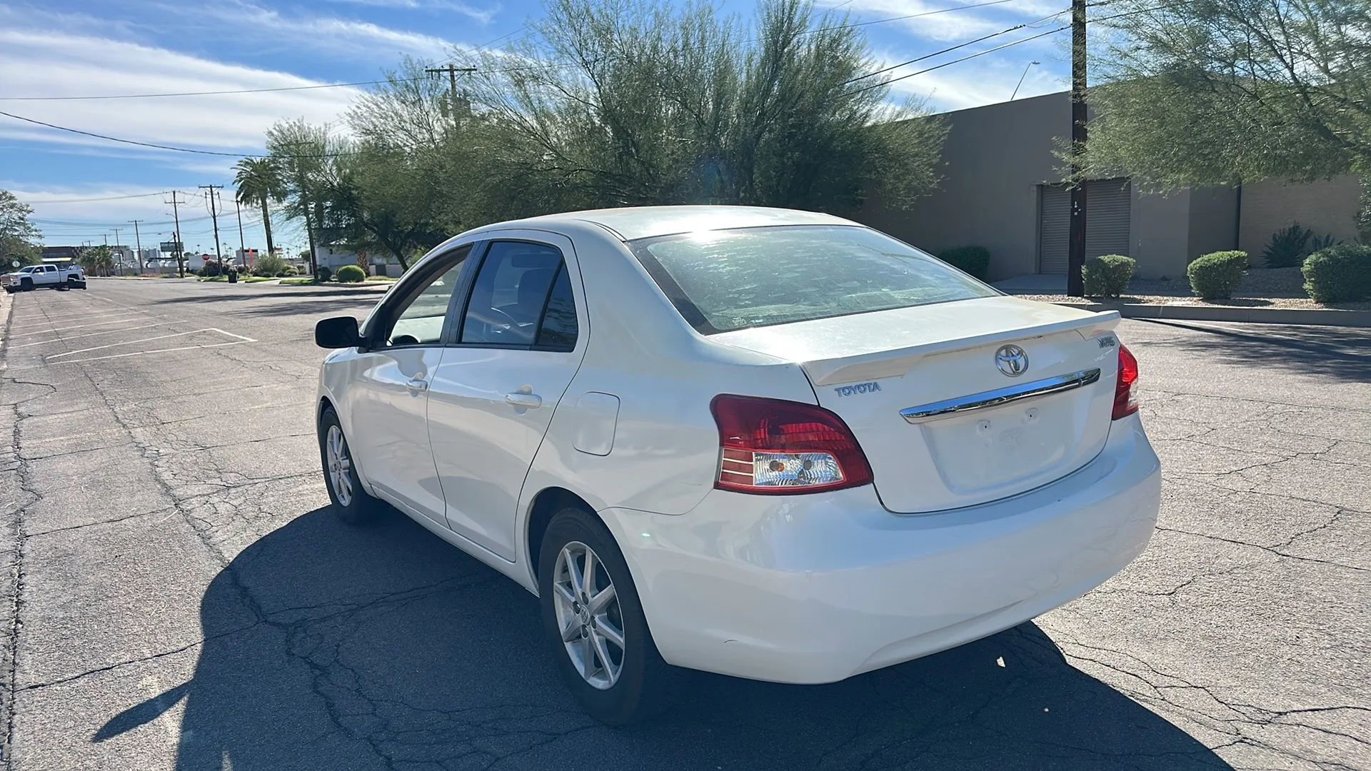 Used 2010 Toyota Yaris Sedan FWD image 20