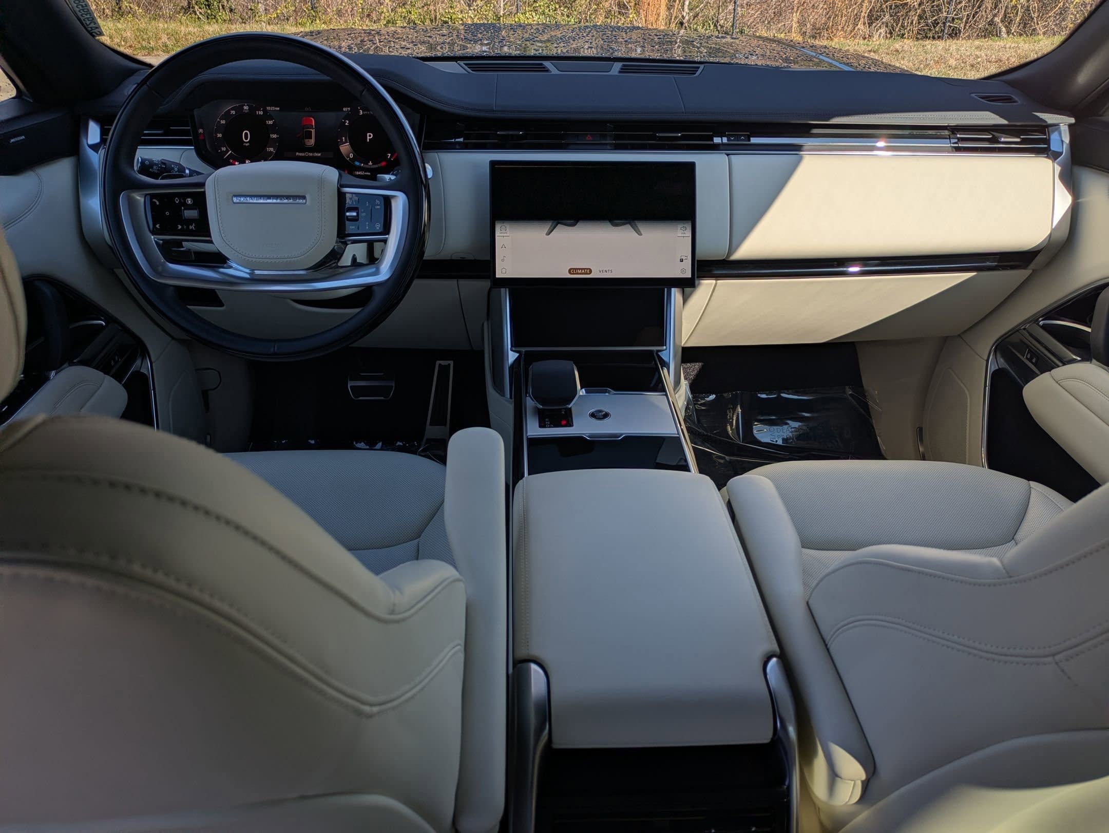 Certified 2025 Land Rover Range Rover Long Wheelbase SE AWD/4WD image 24