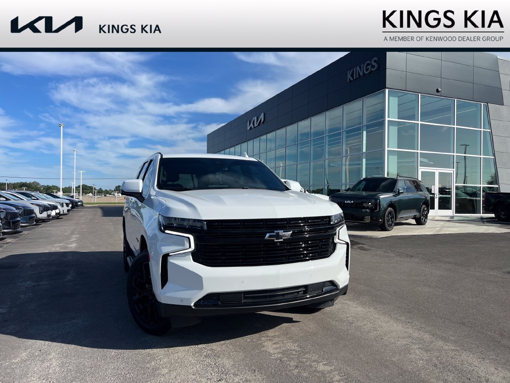 Used 2023 Chevrolet Tahoe RST w/ Luxury Package AWD/4WD image 1