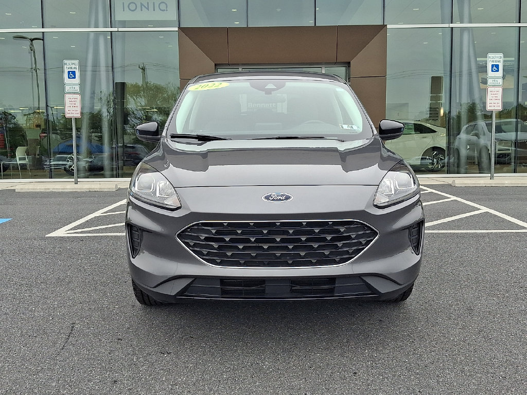Used 2022 Ford Escape SE w/ SE Sport Appearance Package AWD/4WD image 2