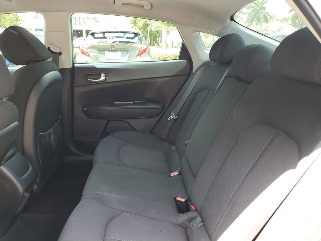 Used 2018 Kia Optima LX image 15