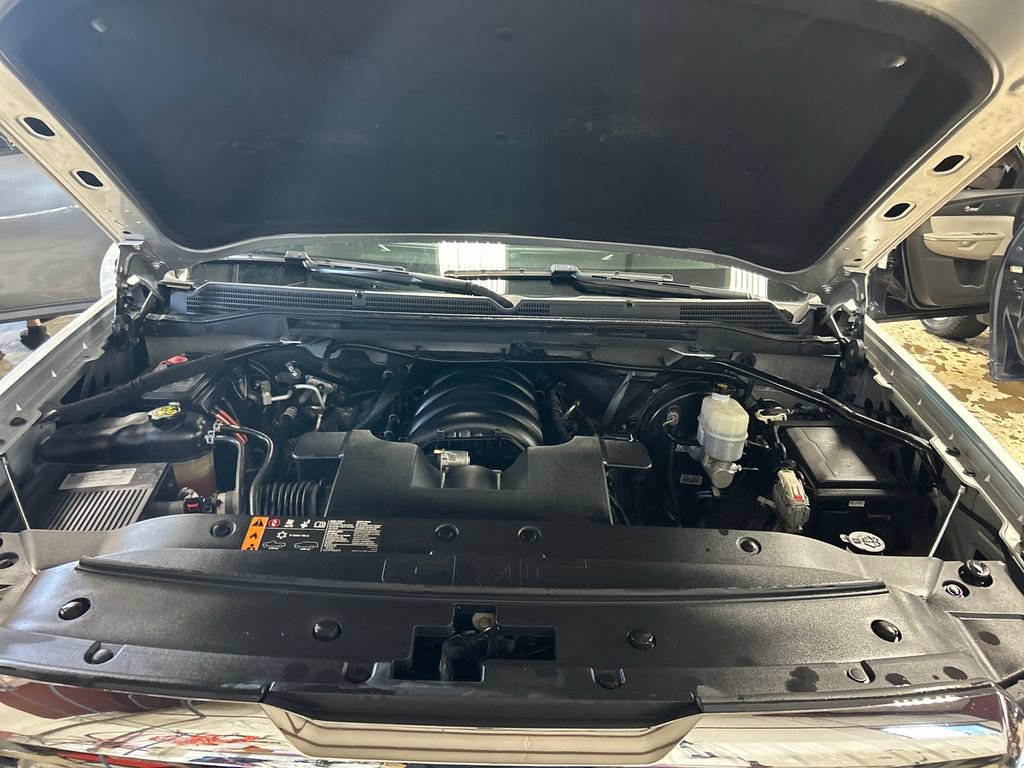 Used 2018 GMC Sierra 1500 SLT w/ SLT Premium Package AWD/4WD image 10