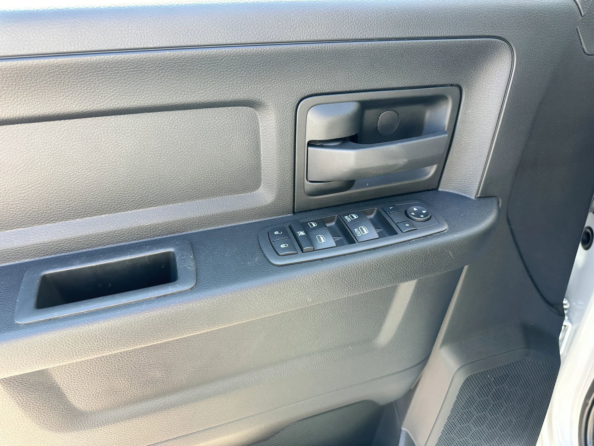 Used 2022 RAM 4500 Tradesman w/ Chrome Appearance Group image 17