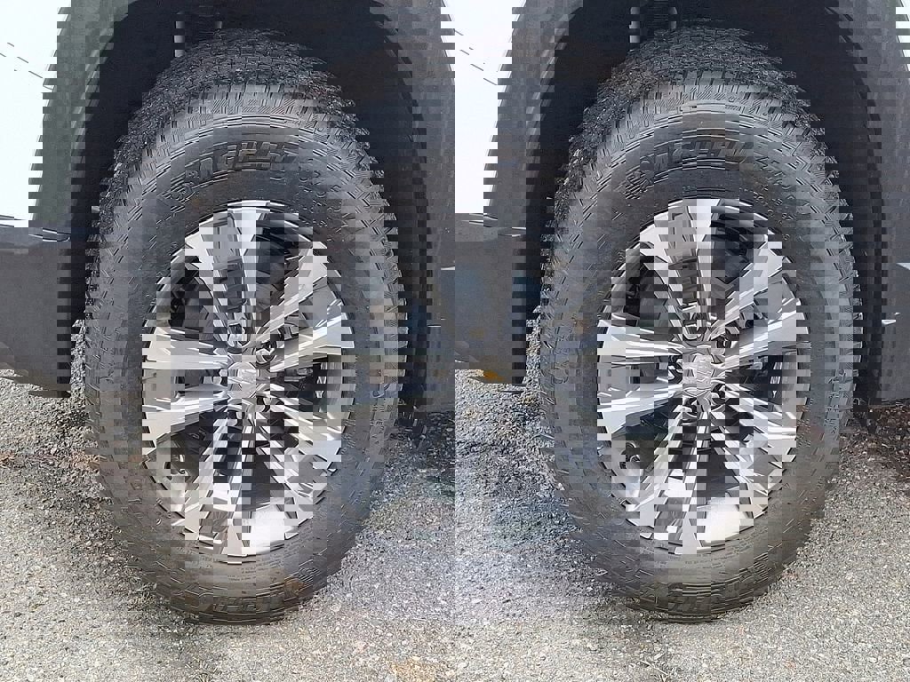 Used 2026 Chevrolet Equinox LT w/ Convenience Package II image 10