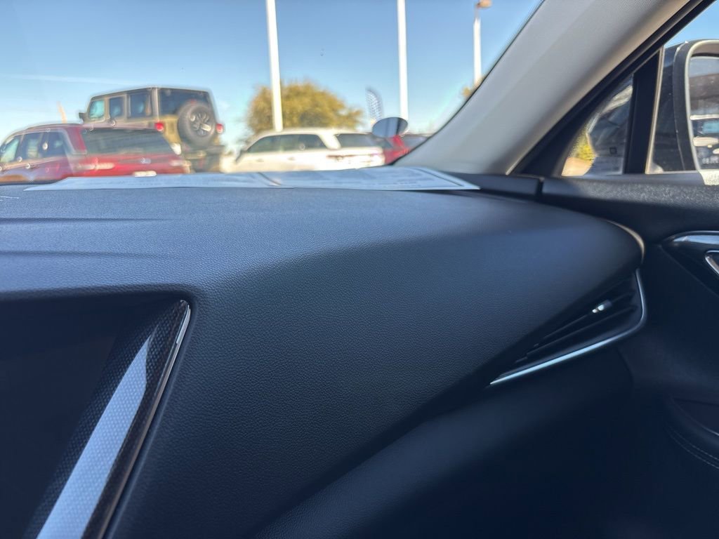 Used 2022 Buick Envision Essence w/ Technology Package I image 34