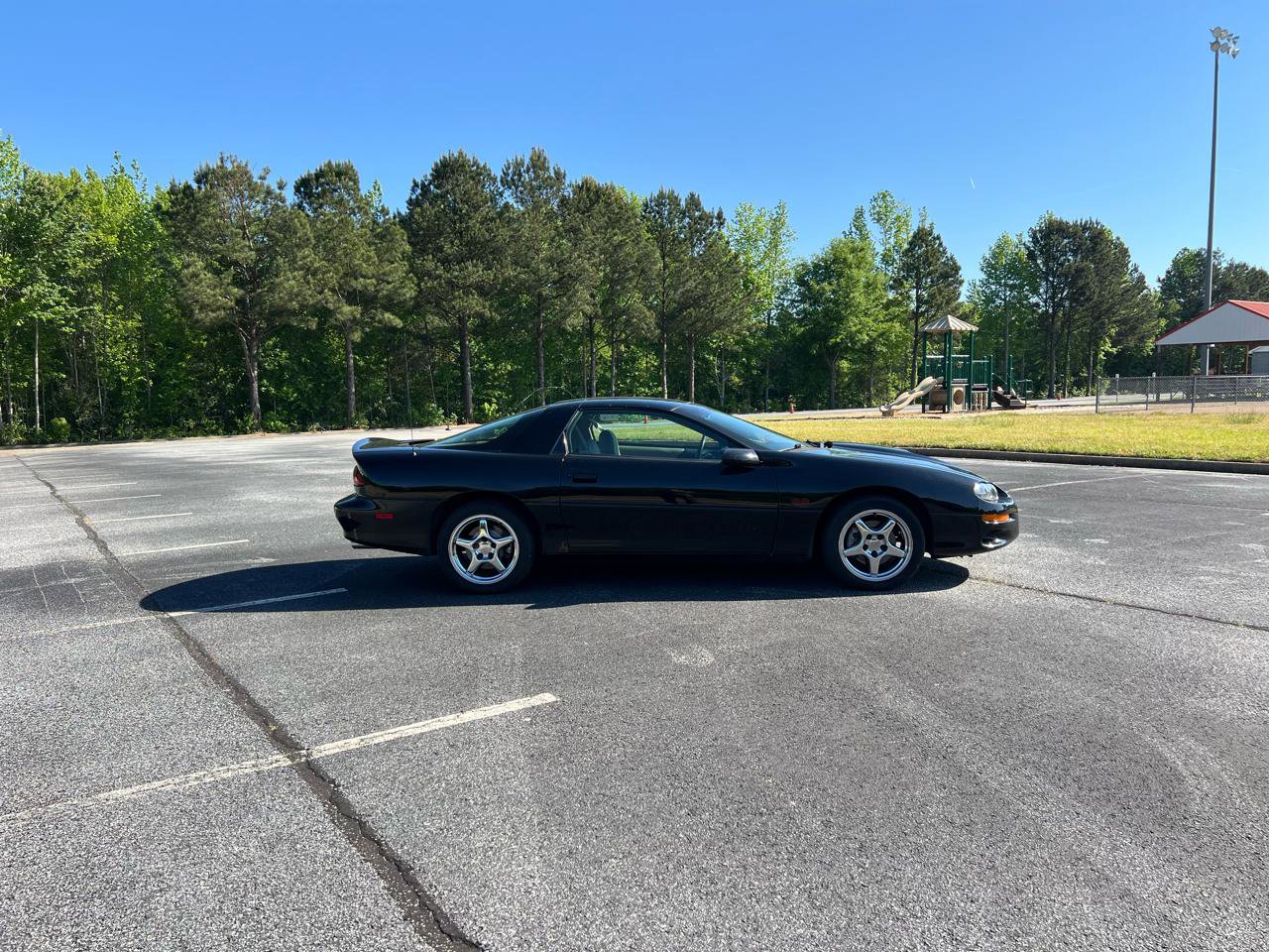 Used 2000 Chevrolet Camaro Z28 w/ SS Performance/Appearance Pkg RWD image 13