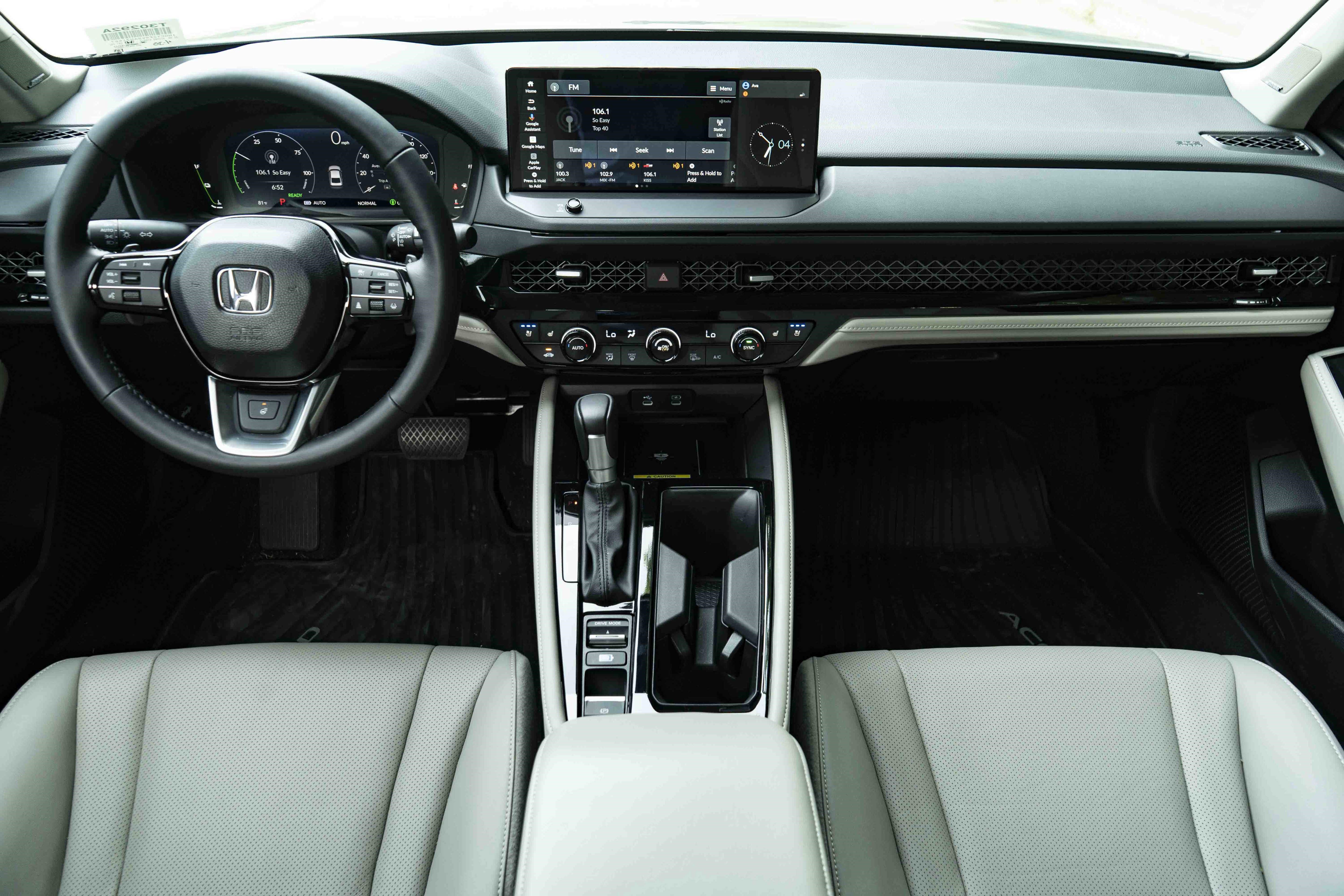 Used 2025 Honda Accord Touring image 25