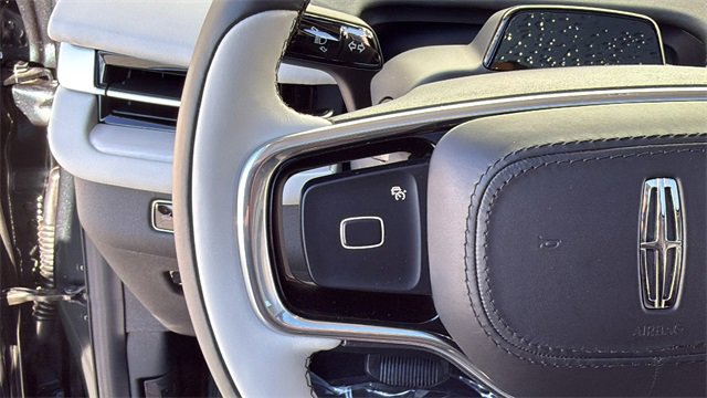 New 2026 Lincoln Navigator L Reserve image 30