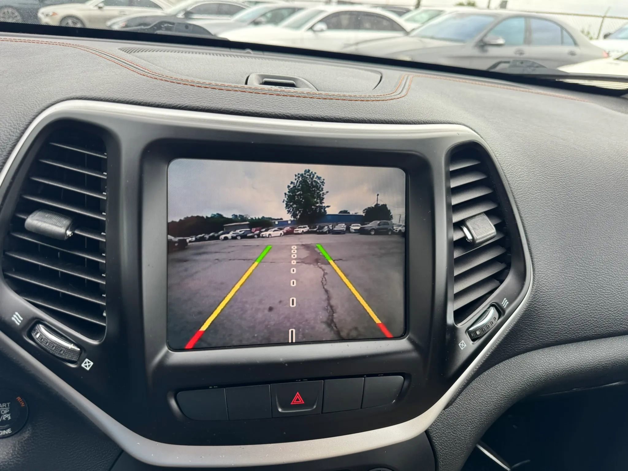 Used 2015 Jeep Cherokee Limited AWD/4WD image 15