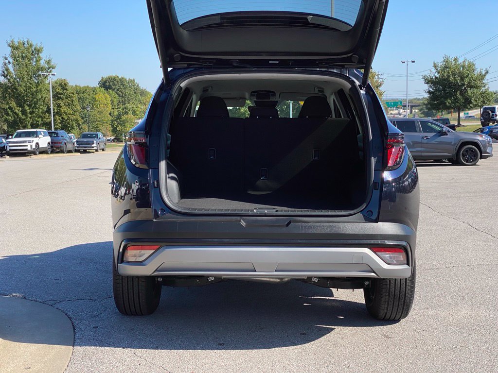 Used 2025 Hyundai Tucson Blue AWD/4WD image 7