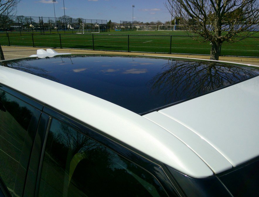 Used 2018 Land Rover Range Rover Evoque SE Premium image 12