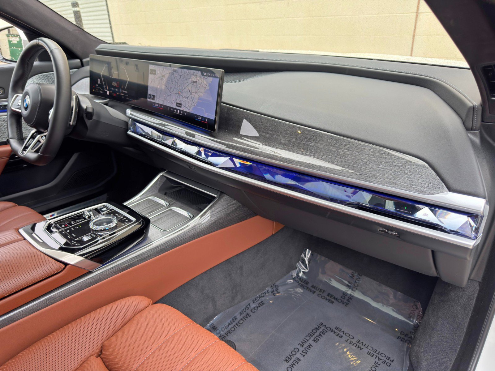 Used 2023 BMW 760i xDrive w/ Executive Package AWD/4WD image 15