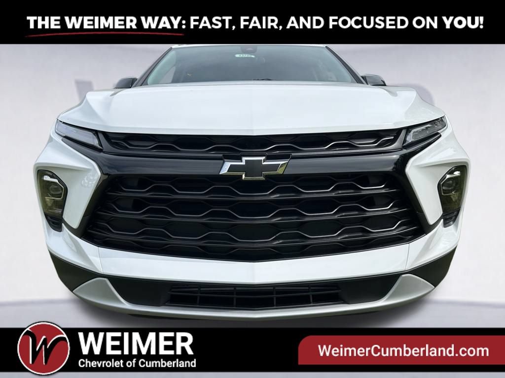 New 2025 Chevrolet Blazer LT w/ Midnight/Sport Edition AWD/4WD image 2