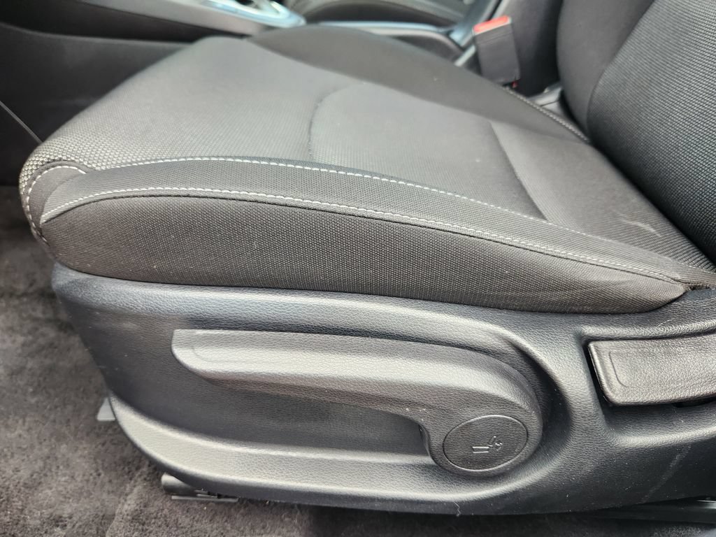 Certified 2023 Kia Forte LXS w/ LXS Technology Package FWD image 9