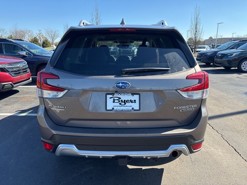 Used 2023 Subaru Forester Touring image 4