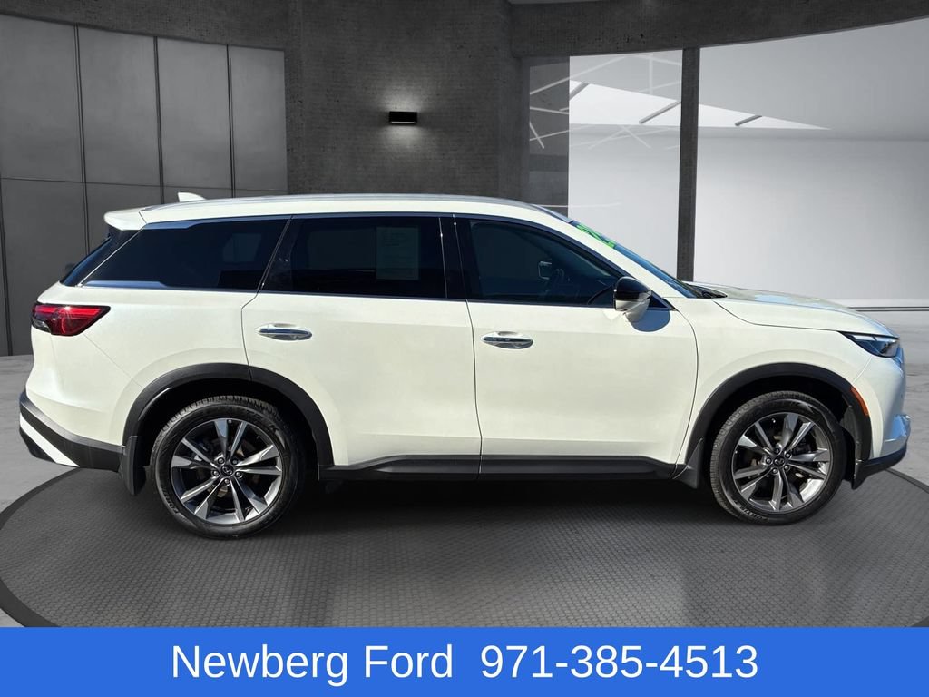 Used 2025 INFINITI QX60 Luxe AWD/4WD image 4
