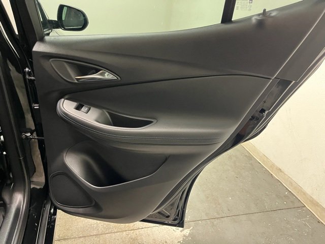 Used 2025 Buick Encore GX Sport Touring w/ Advanced Technology Package image 21