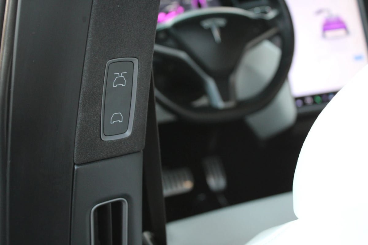 Used 2019 Tesla Model X Performance AWD/4WD image 32