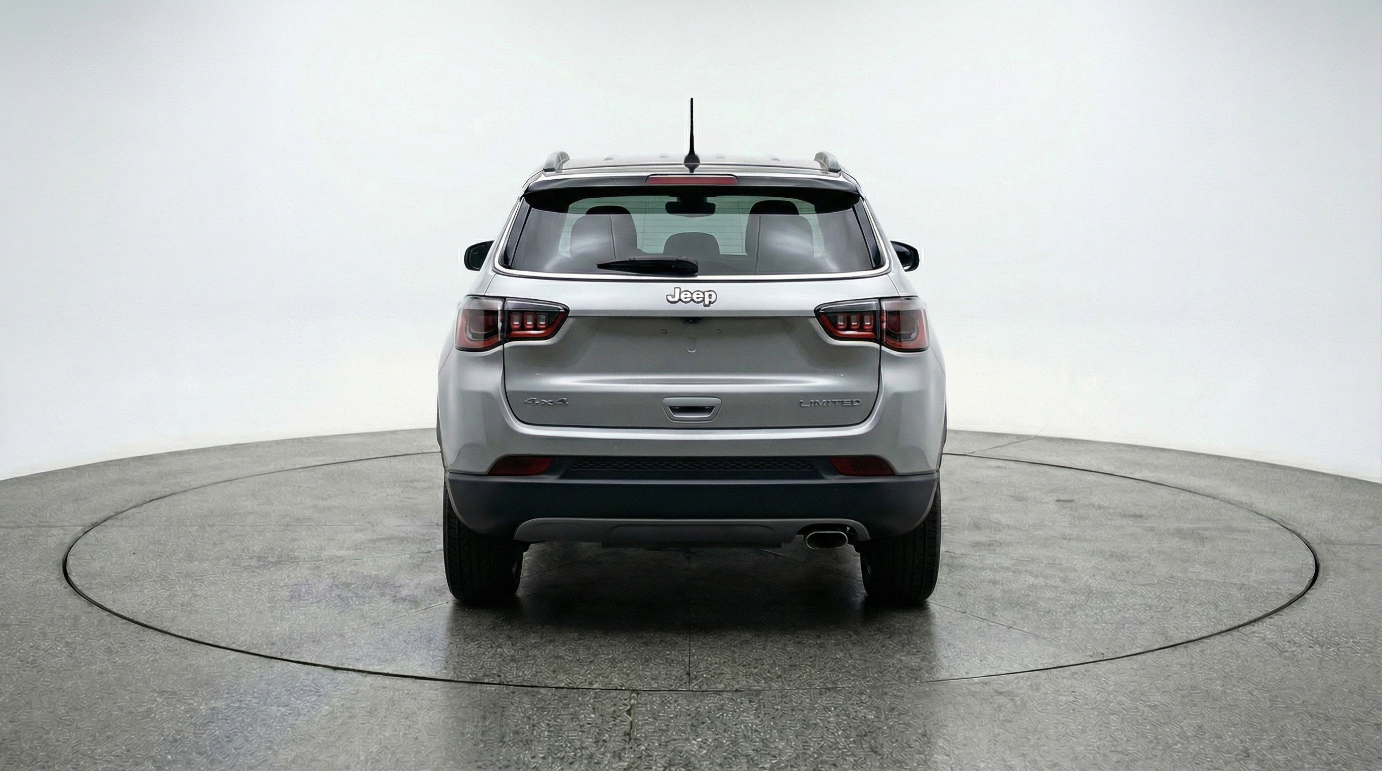 Used 2025 Jeep Compass Limited image 7