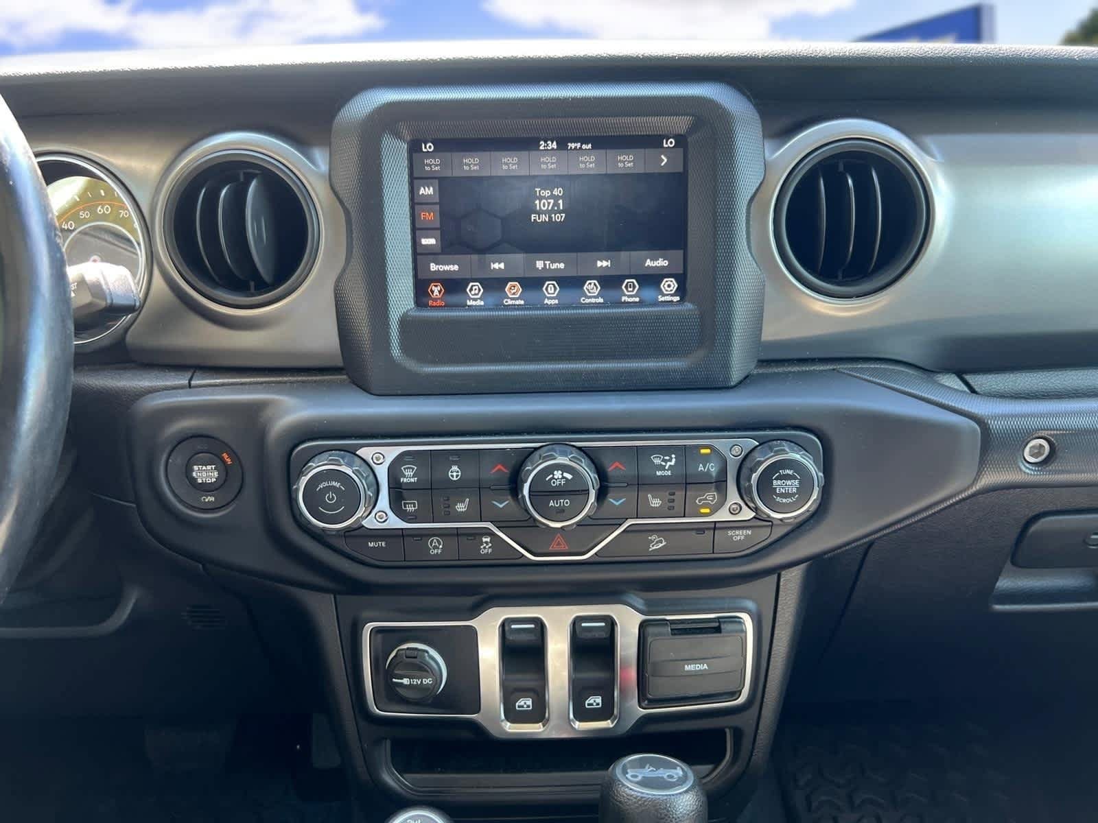 Used 2019 Jeep Wrangler Sport AWD/4WD image 22