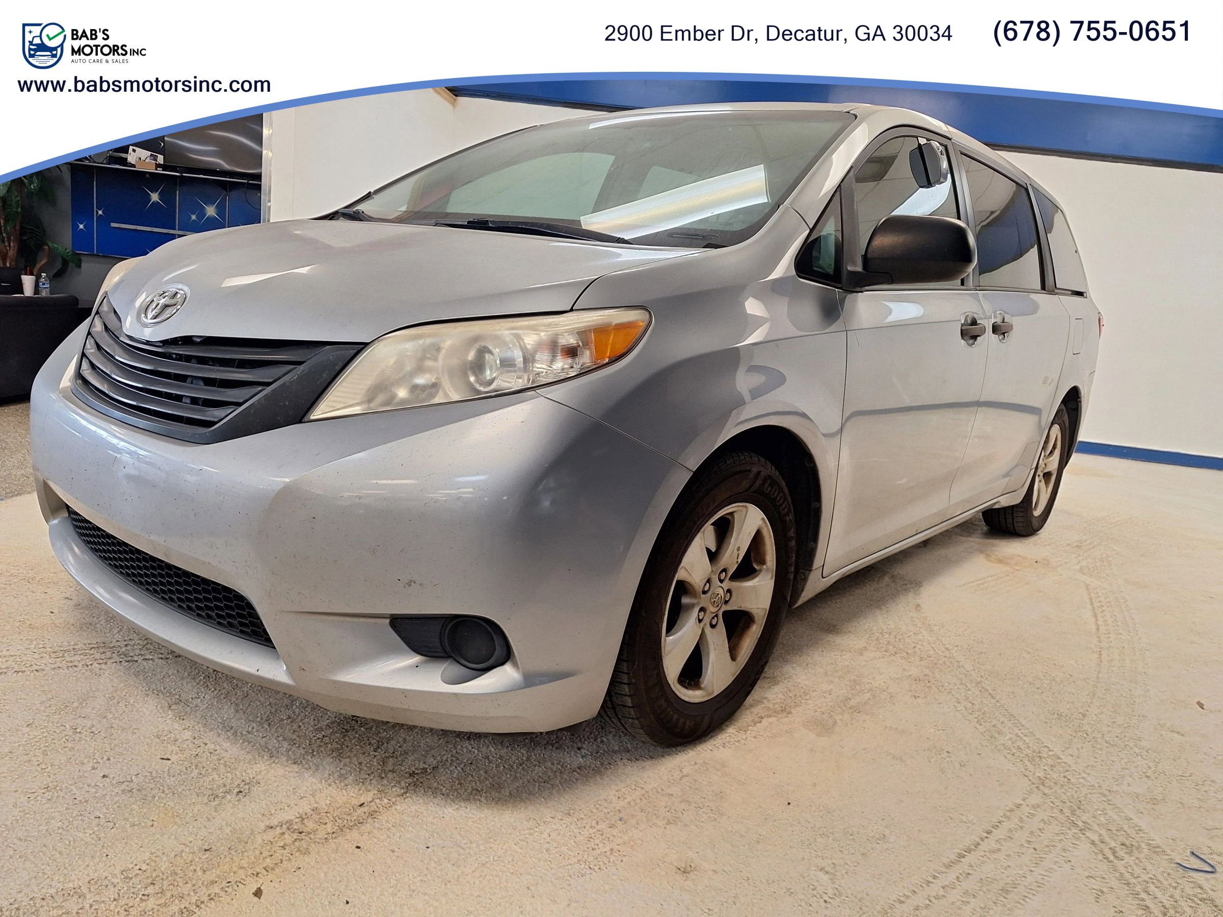 Used 2017 Toyota Sienna L FWD image 3