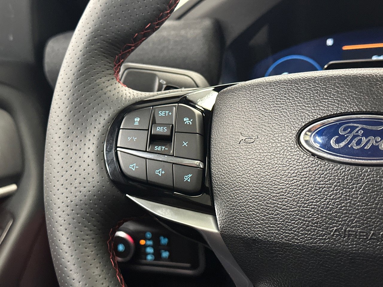 New 2025 Ford Explorer ST w/ Sun And Sound Package image 25