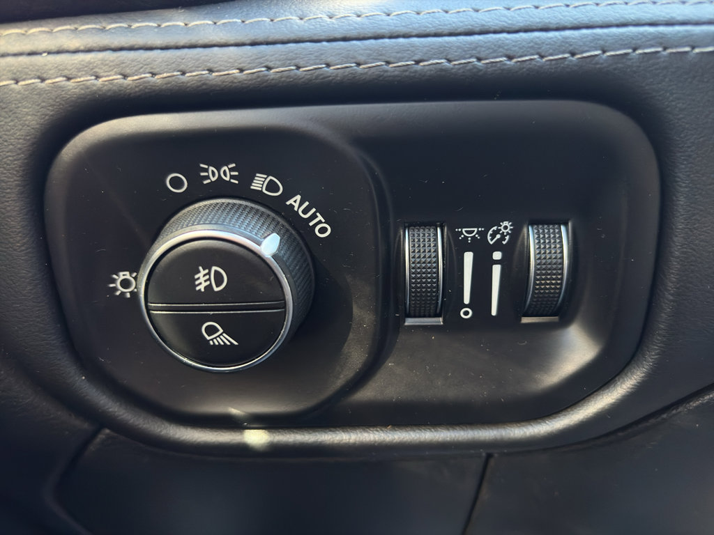 Used 2022 RAM 2500 Limited AWD/4WD image 26