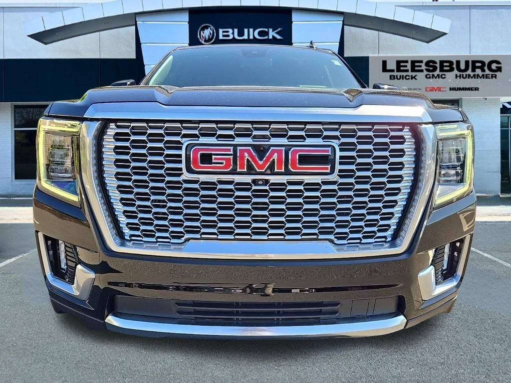 Used 2024 GMC Yukon XL Denali AWD/4WD image 2