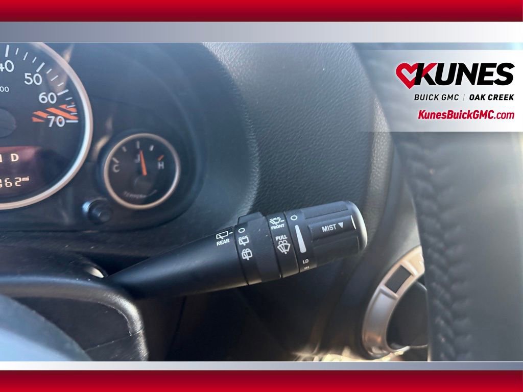 Used 2016 Jeep Wrangler Unlimited Sahara image 15