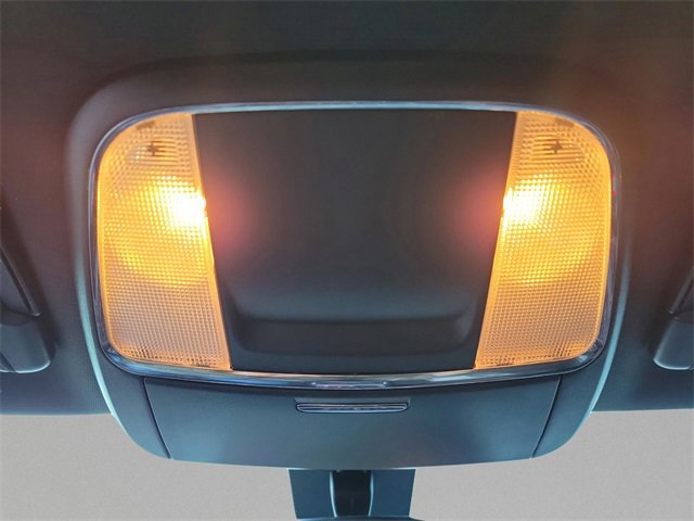 Used 2022 Dodge Charger SXT image 34