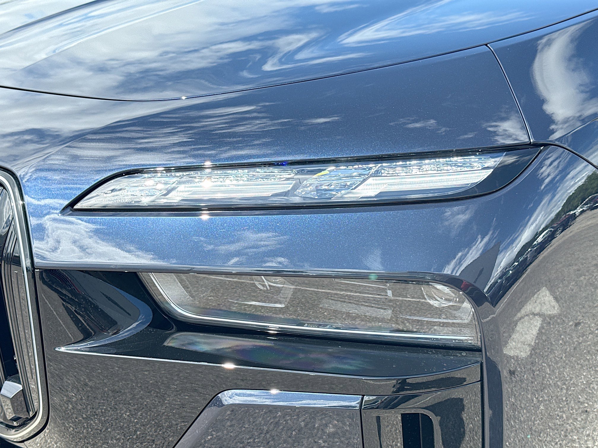 New 2026 BMW 760i xDrive w/ Executive Package image 9