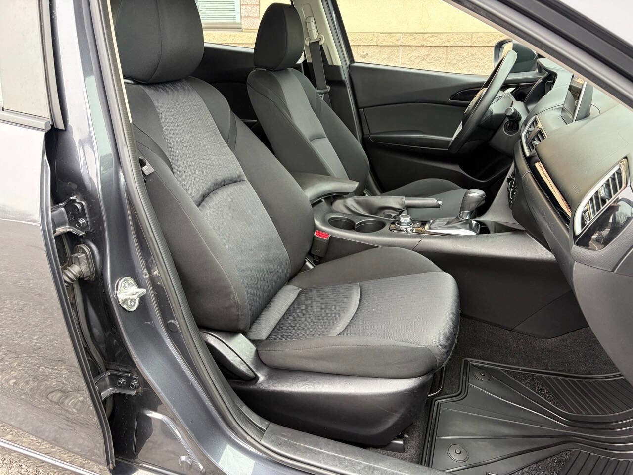 Used 2015 MAZDA MAZDA3 i Sport image 9