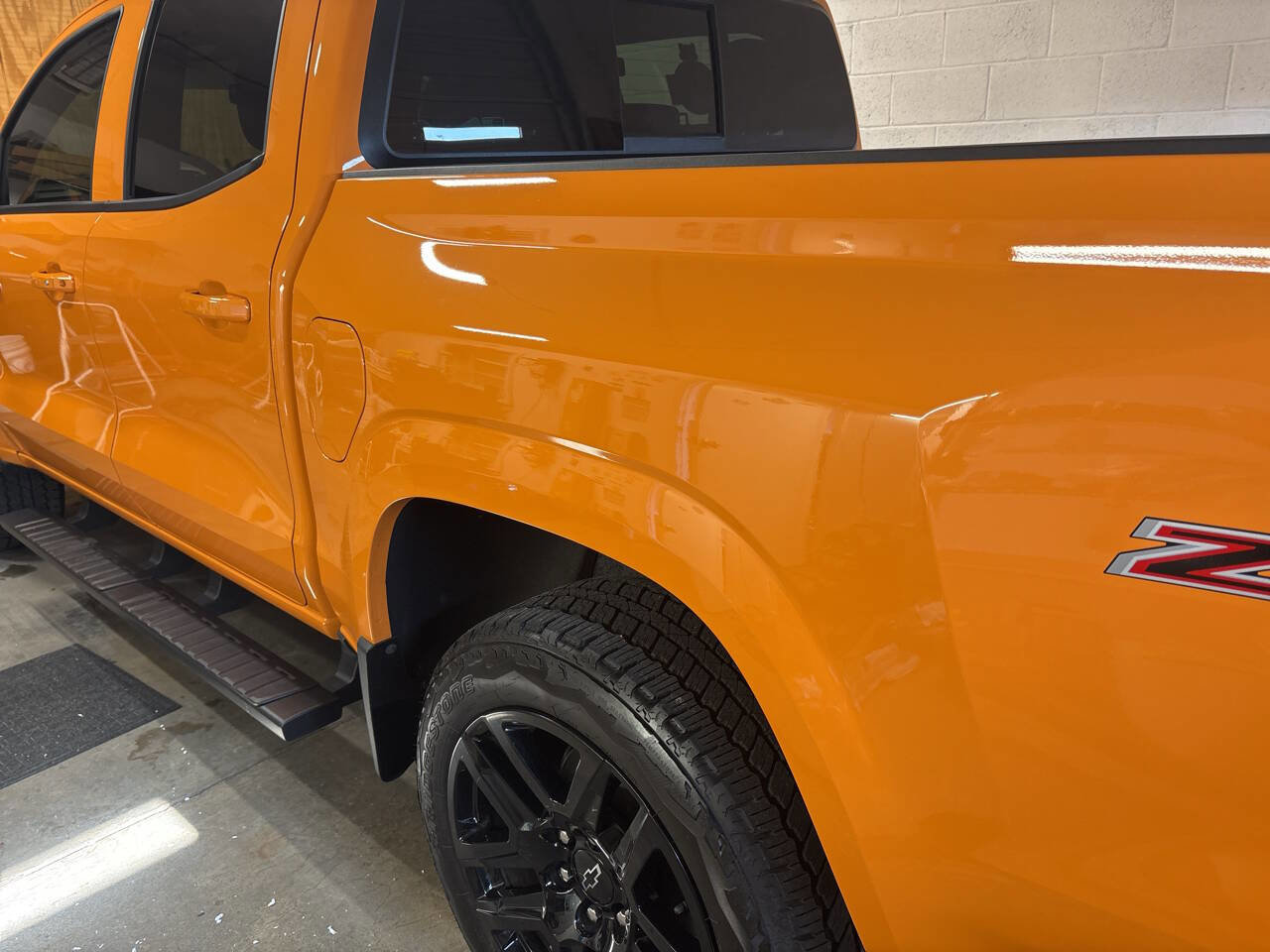 Used 2025 Chevrolet Colorado Z71 w/ Z71 Convenience Package 2 image 4