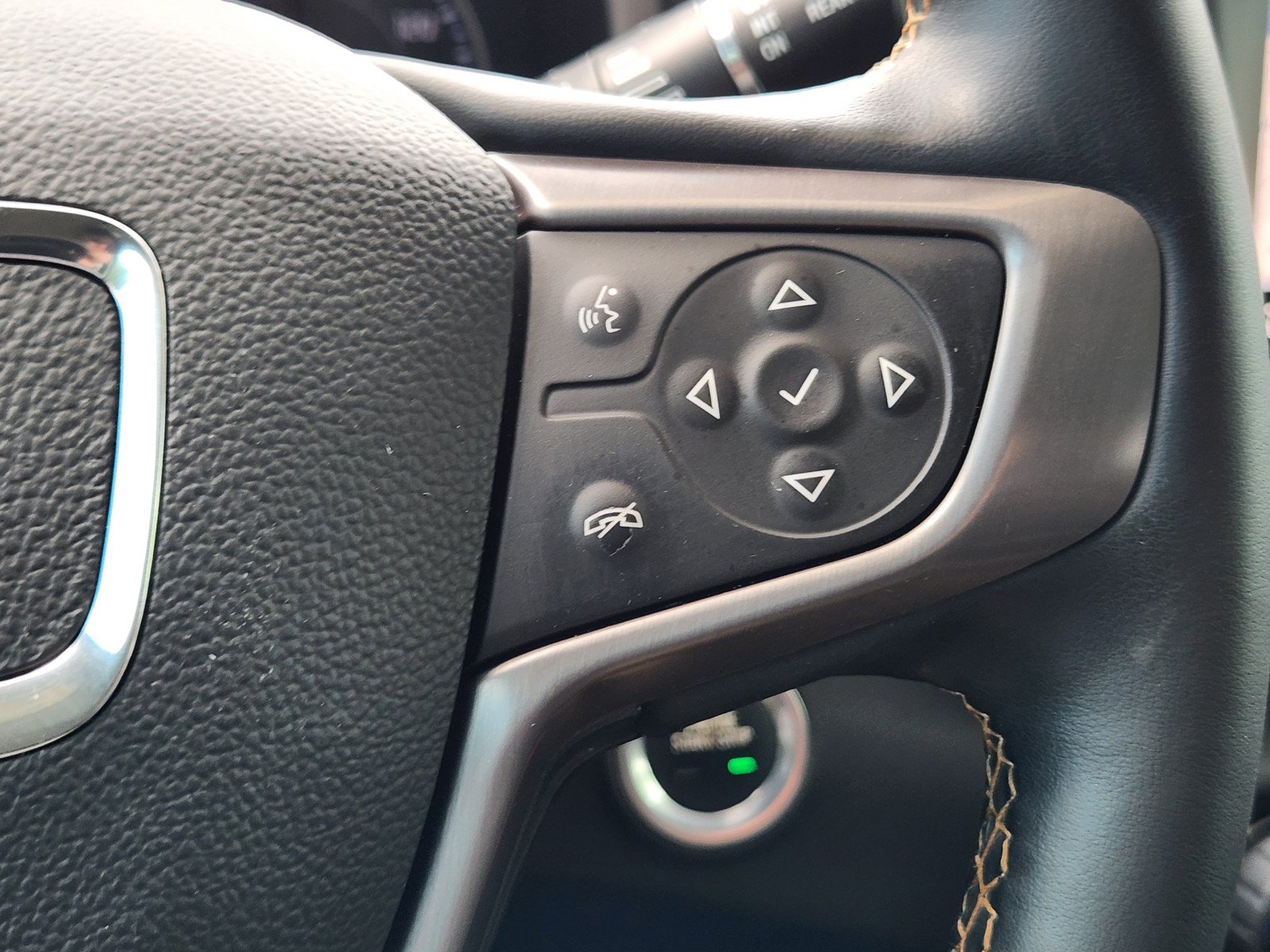 Used 2024 GMC Terrain AT4 w/ Infotainment Package II AWD/4WD image 24