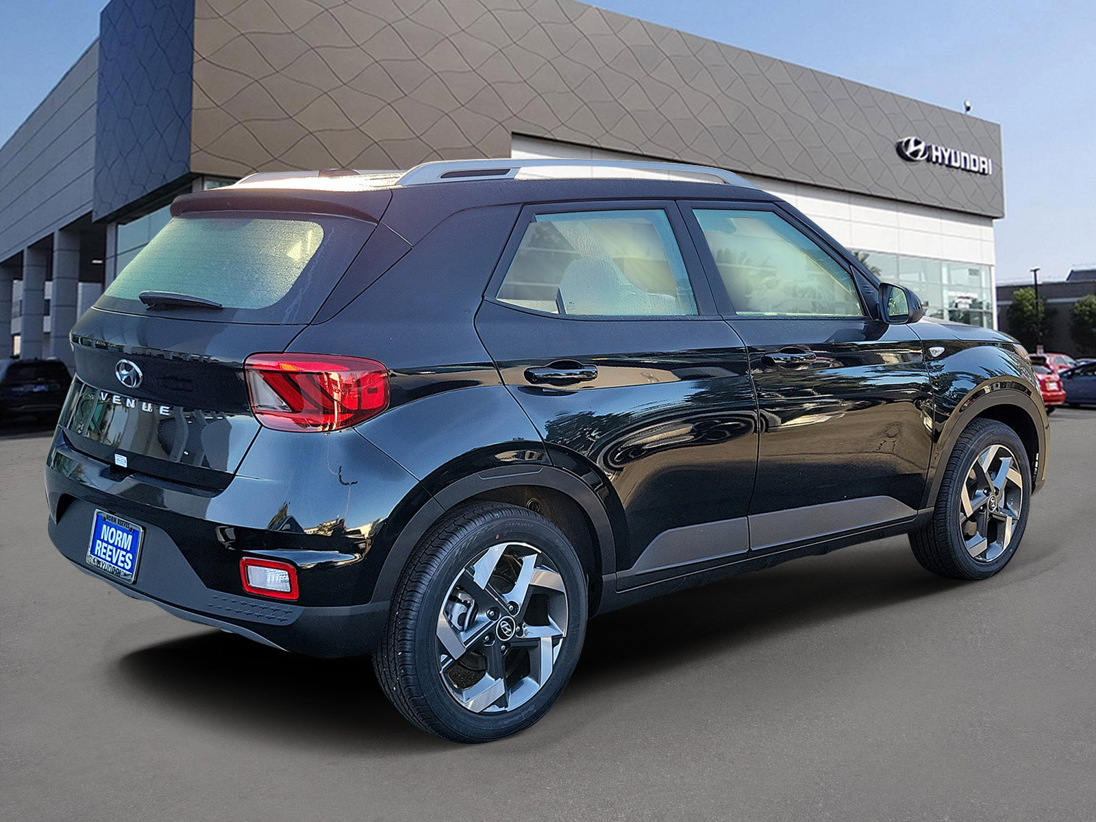 New 2026 Hyundai Venue SEL FWD image 2