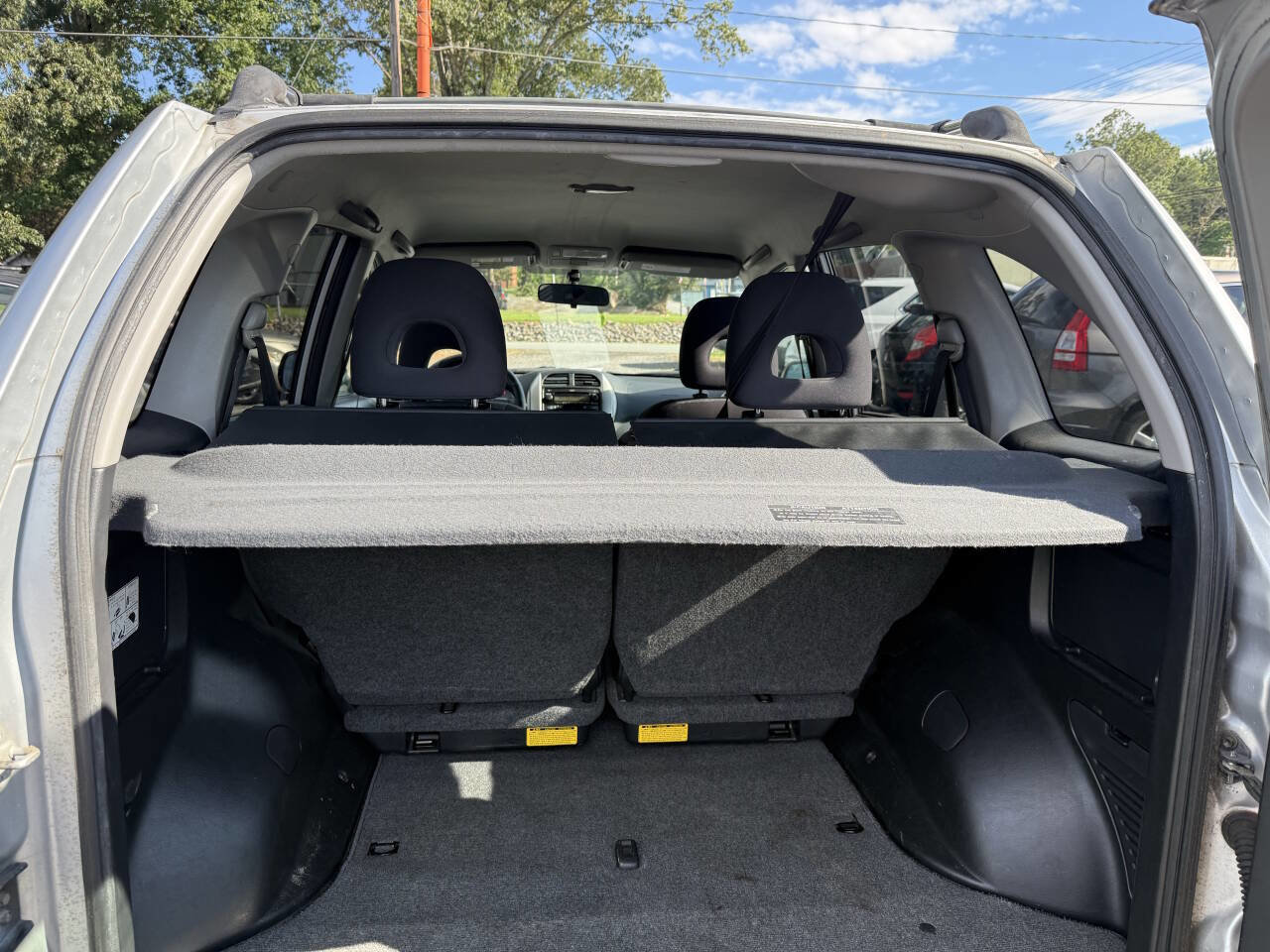 Used 2005 Toyota RAV4 2WD image 11