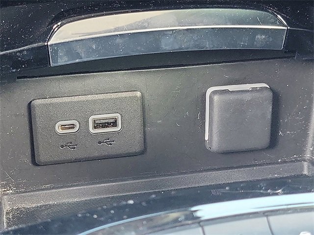 Used 2023 Buick Envision Preferred w/ Sport Touring Package image 13