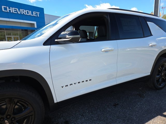 New 2027 Chevrolet Traverse LT w/ Midnight/Sport Edition AWD/4WD image 14