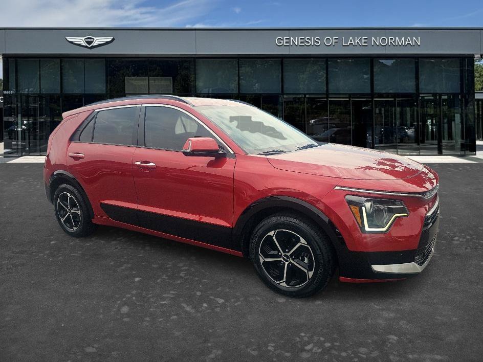 Used 2024 Kia Niro FWD image 3