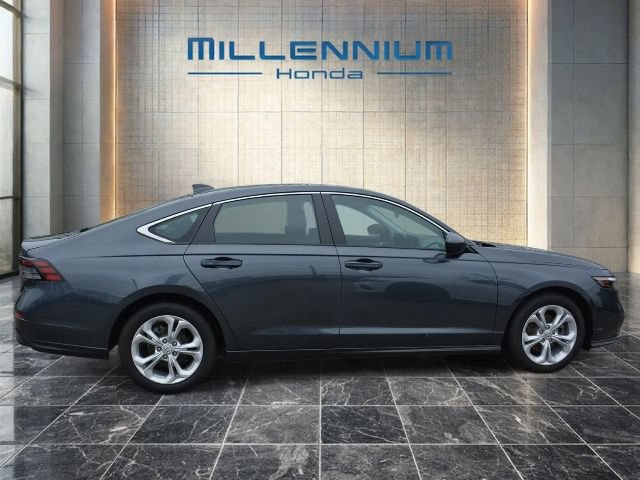 Used 2025 Honda Accord LX image 12