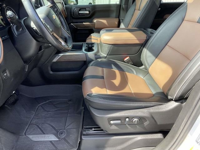Used 2023 Chevrolet Silverado 3500 High Country w/ LPO, Hitch Package image 16