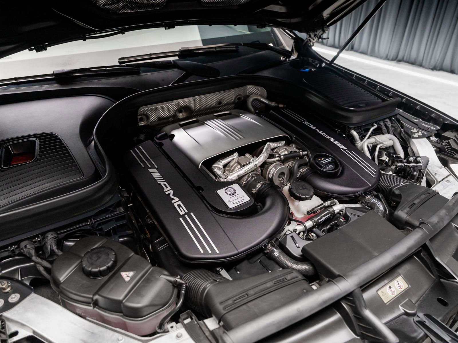 Used 2020 Mercedes-Benz GLC 63 AMG 4MATIC image 40